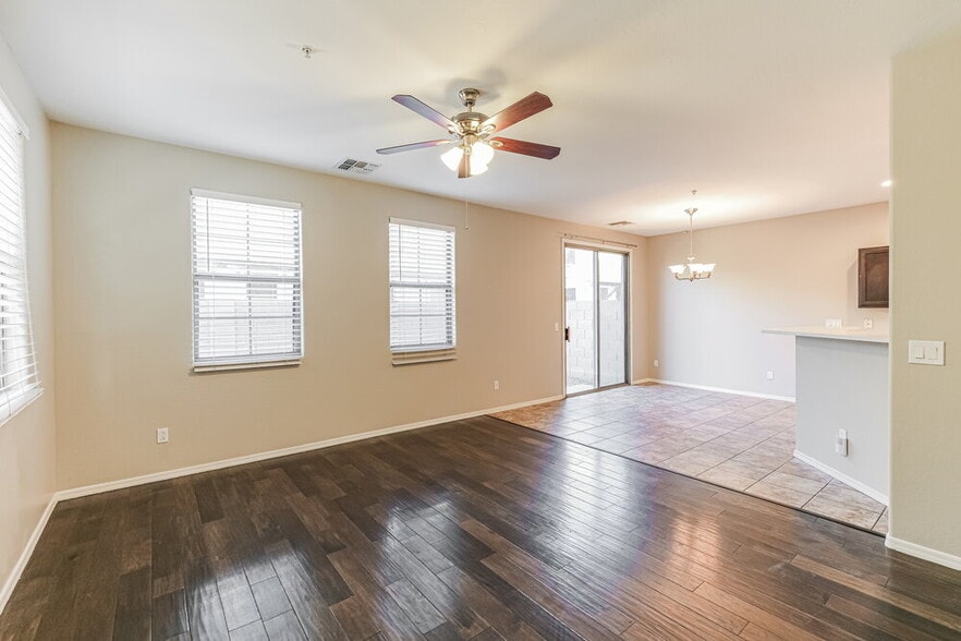 Building Photo - 1444 N 80th Dr