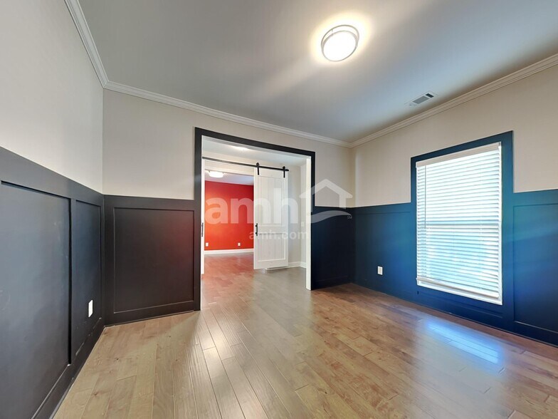 Building Photo - 1079 Victoria Walk Ln