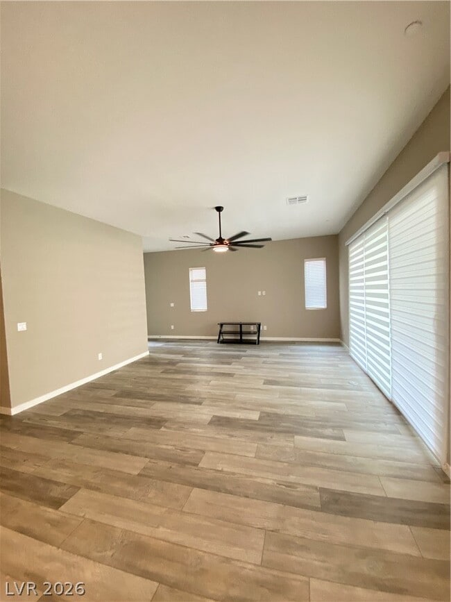 Building Photo - 695 Daylight Ridge Ct