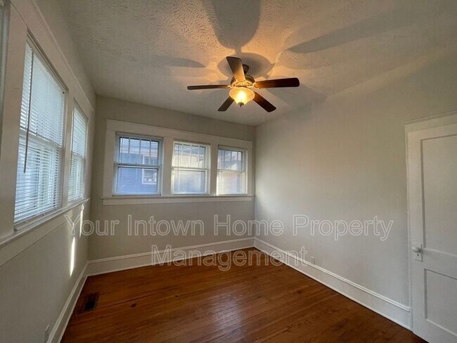 Building Photo - 301 Elmira Pl NE