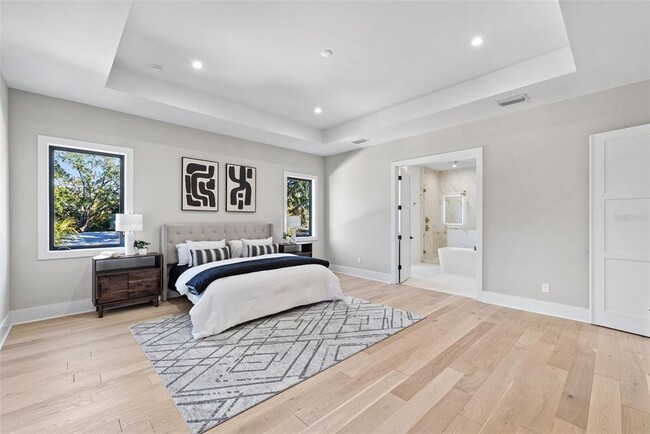 Building Photo - 2106 S Cortez Ave