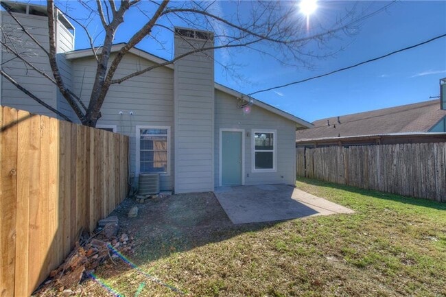 Building Photo - 2400 Burleson Ct