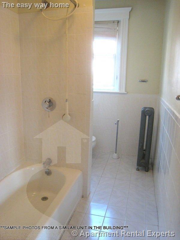 Building Photo - 5 Craigie Cir