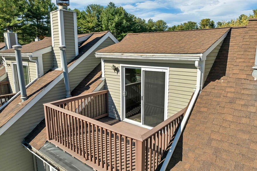 Building Photo - 32 Cadogan Way