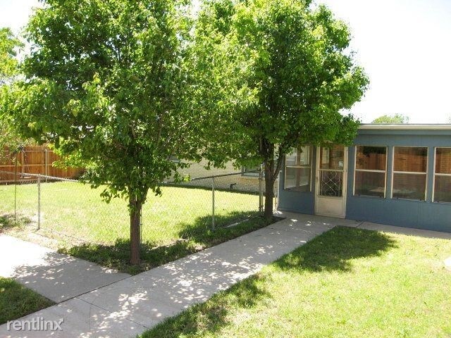 Building Photo - 4 br, 3 bath House - 4910 44th Street