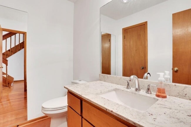 Building Photo - 6061 Blackberry Ln