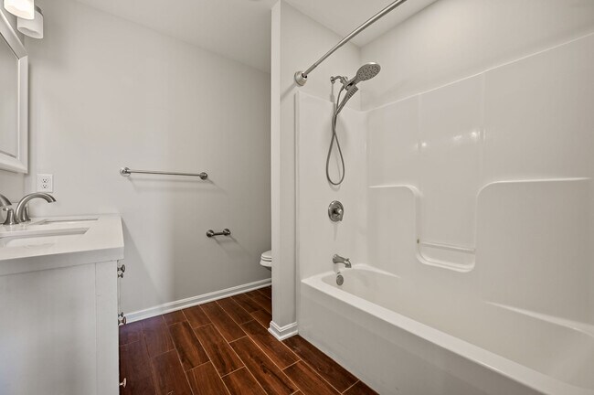 Building Photo - 12265 Willow Grove Rd