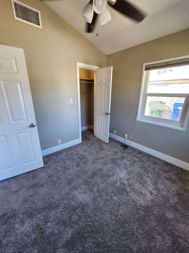 Building Photo - Charming 3 bedroom home in  prime Mesa loc...