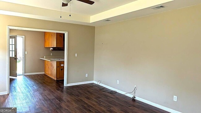 Building Photo - 210 Strawbridge Ln