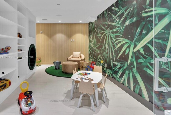 Building Photo - 17550 Collins Ave