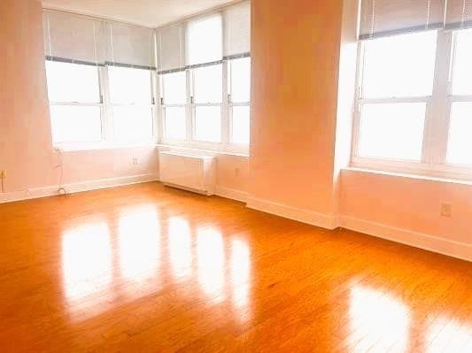 Building Photo - 88 Morgan St