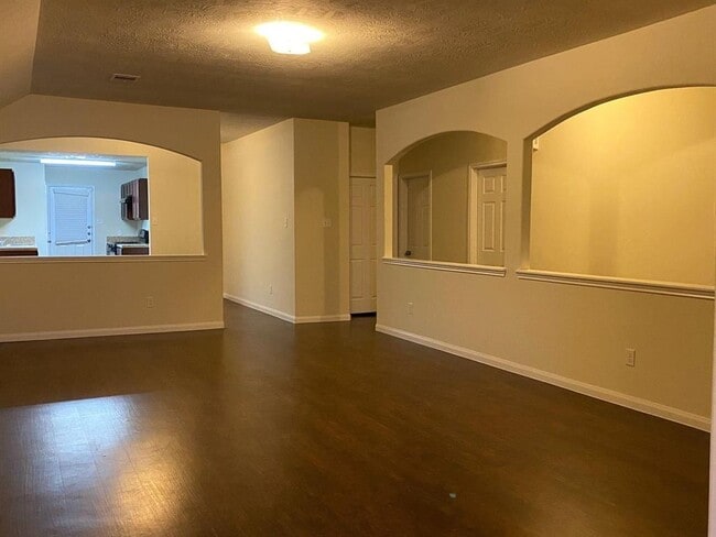 Building Photo - 6226 El Granate Dr