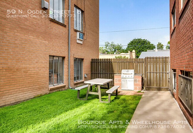 Building Photo - Boutique Apartments