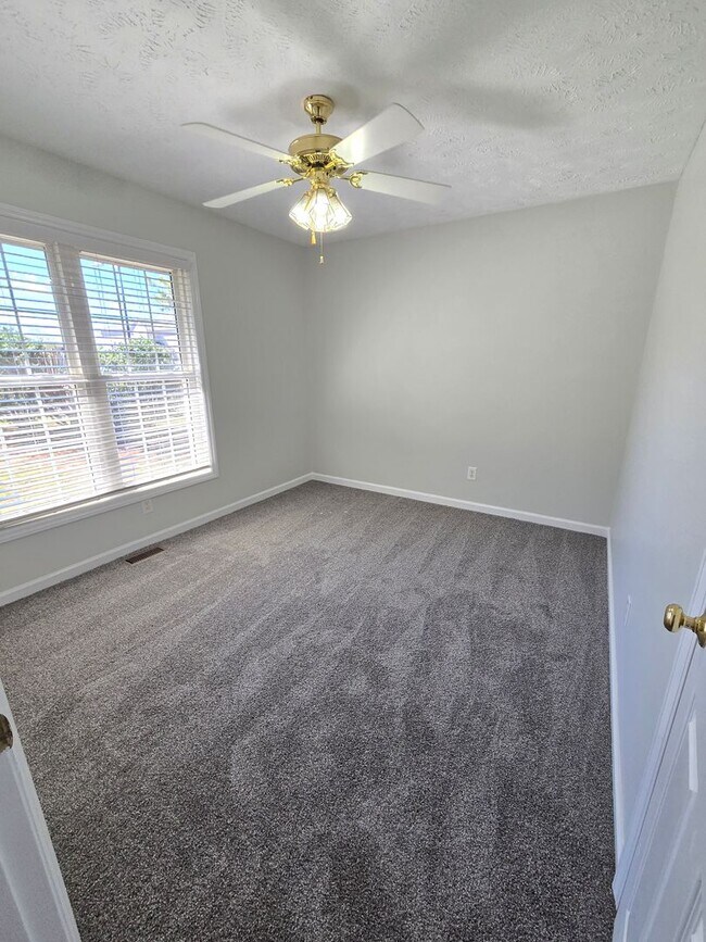 Building Photo - Beautiful Ranch Style Home for Rent