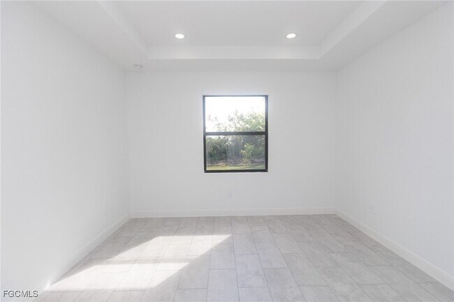 Building Photo - 1456 Rugby Cir