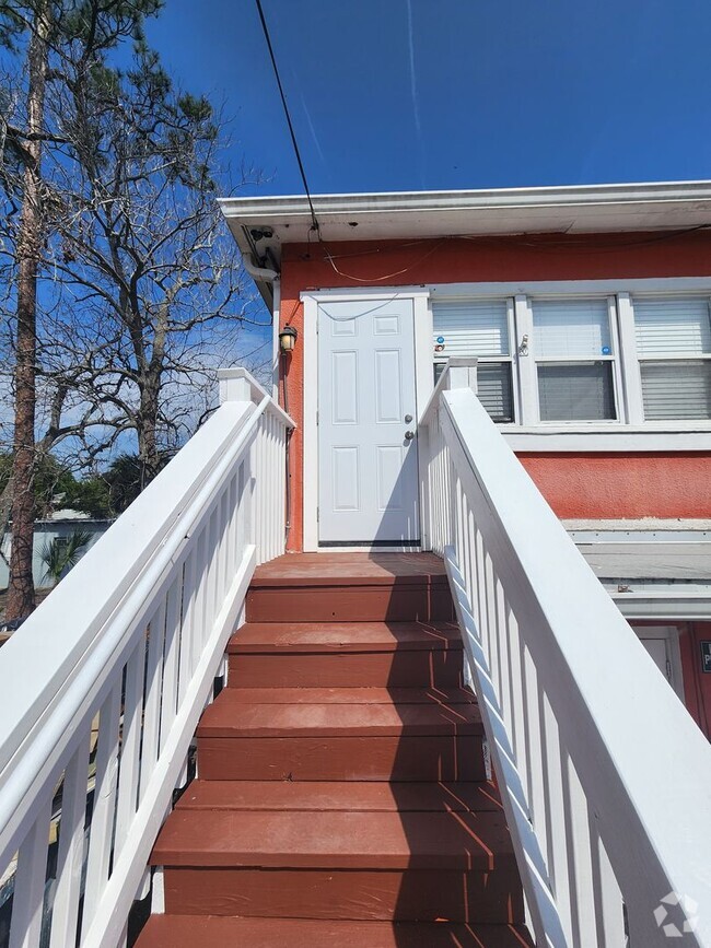 Building Photo - **UNDER NEW MANAGEMENT **   Renovated 2 Be...