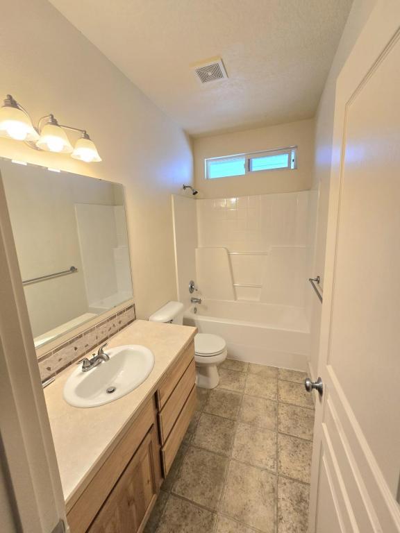 Building Photo - 9083 W Dalton Pl