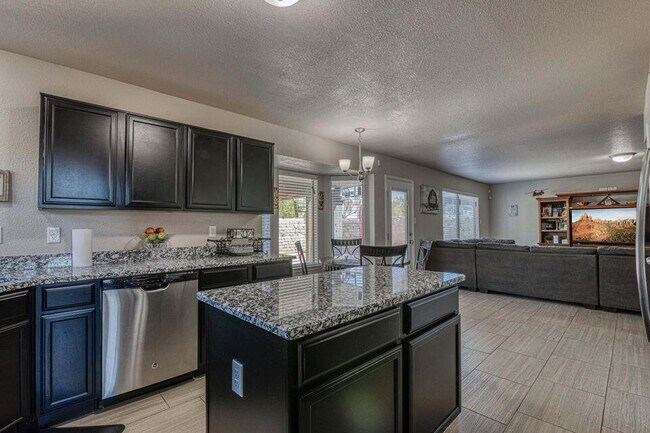 Building Photo - 429 Sonaran Ct