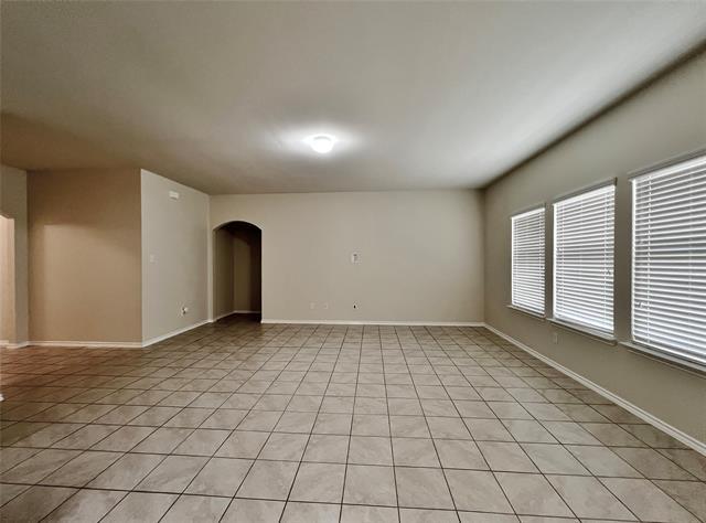 Building Photo - 526 Clearlake Dr