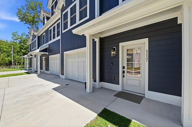 Building Photo - 117 Seagate Pl