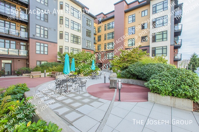 Building Photo - 1501 Tacoma Ave S
