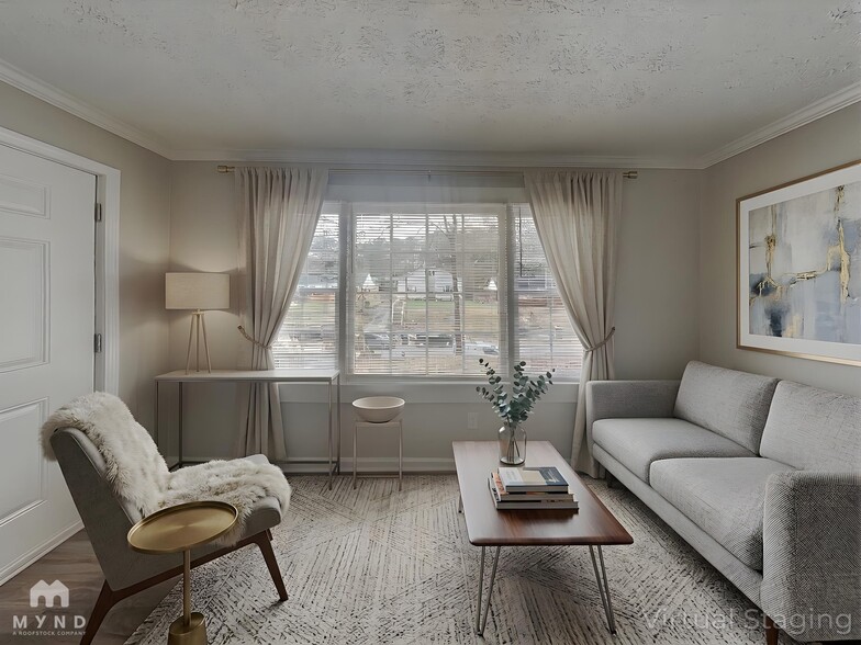 Building Photo - 1825 Oakmont Dr NW