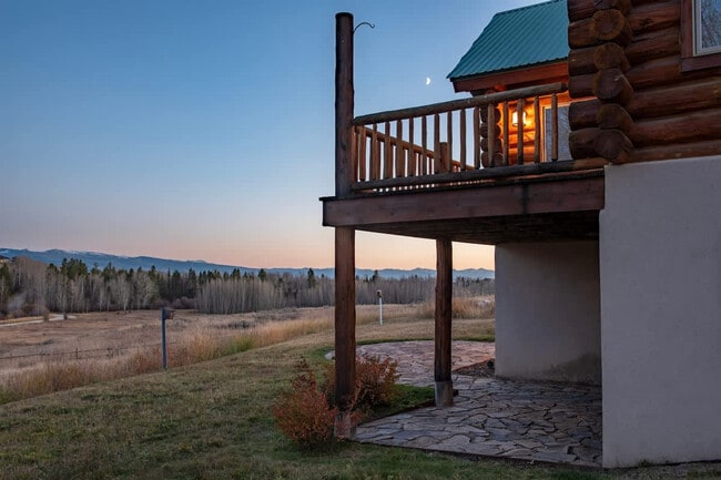 Building Photo - 10455 Rammell Mountain Rd