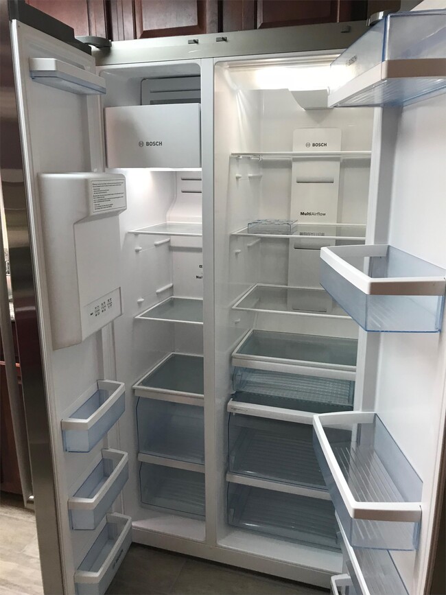 Building Photo - 5160 Indian River Dr