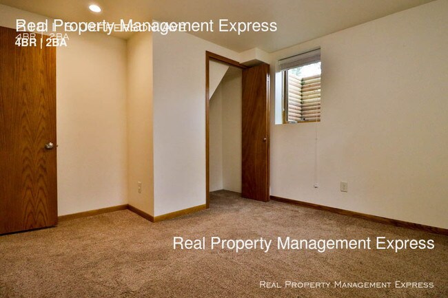 Building Photo - 2101 S Jefferson Ave