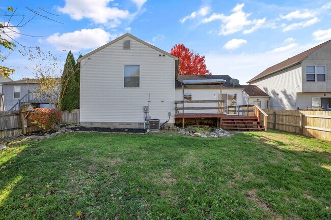 Building Photo - 950 Robmeyer Dr