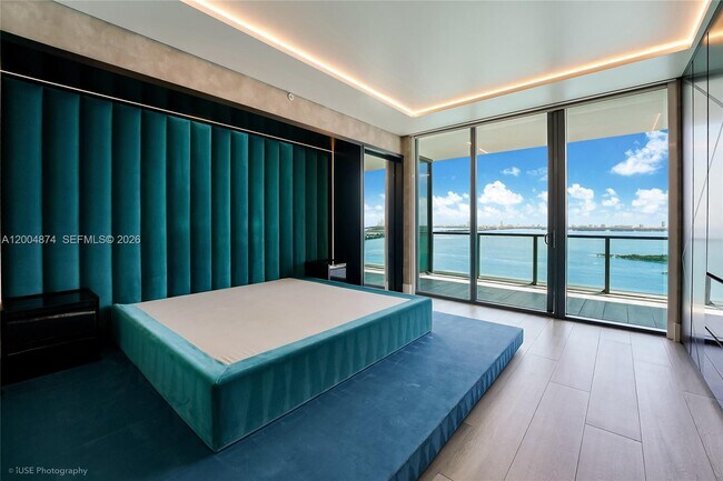 Building Photo - 788 NE 23rd St