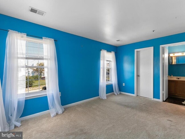 Building Photo - 8792 Grasmere Ct