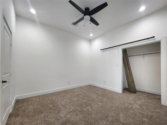 Building Photo - 2529 FM356