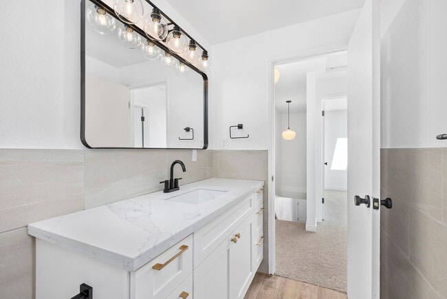 Building Photo - 24728 Marlene Way