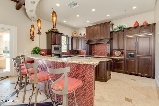 Building Photo - 1367 S Country Club Dr