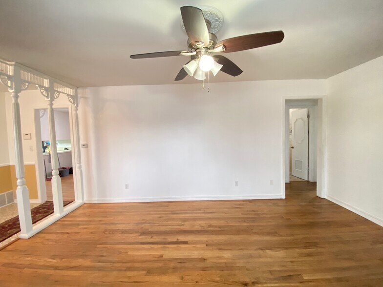 Building Photo - 5414 S Land Ave