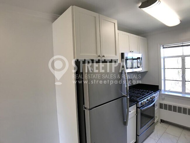 Building Photo - 1 bedroom in Brookline MA 02446