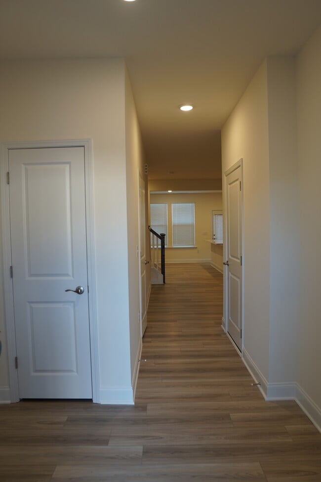 Building Photo - 60 Honeydew Wy