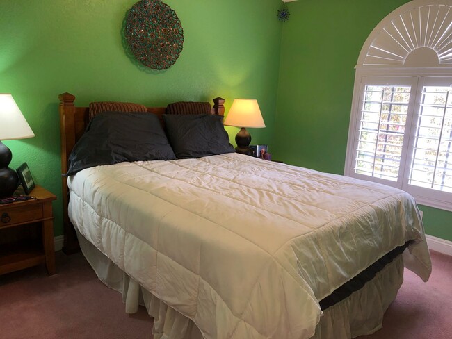 Building Photo - Gorgeous Furnished Oasis in Las Vegas Avai...