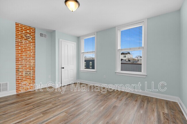 Building Photo - 1201 Union Ave