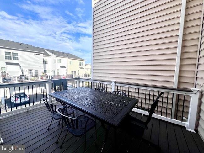 Building Photo - 1542 Kinnaird Terrace NE