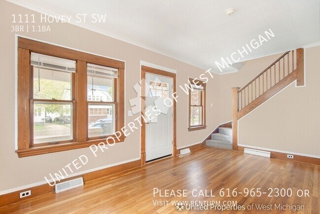 Building Photo - Available Now | 3 Bedroom 1.5 Bath Single ...