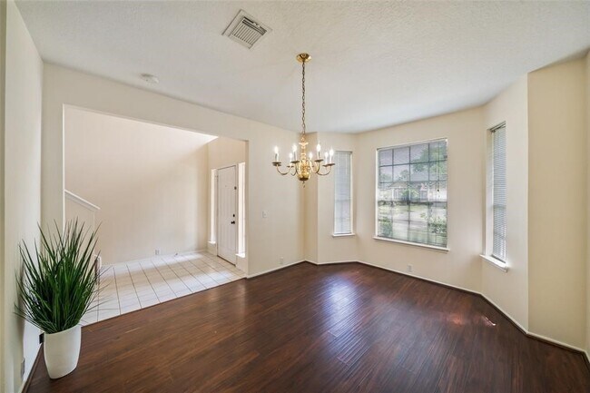 Building Photo - 11011 Hunting Path Ct
