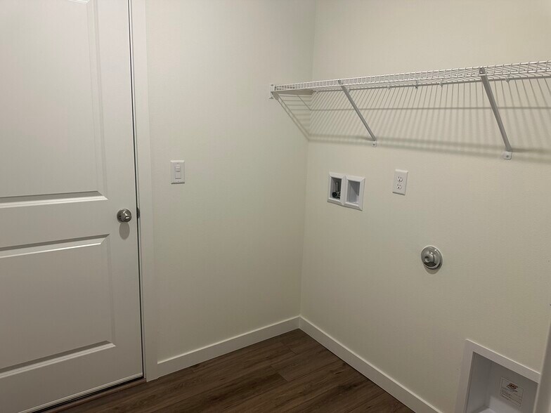 Building Photo - 17102 126th Street Ct E