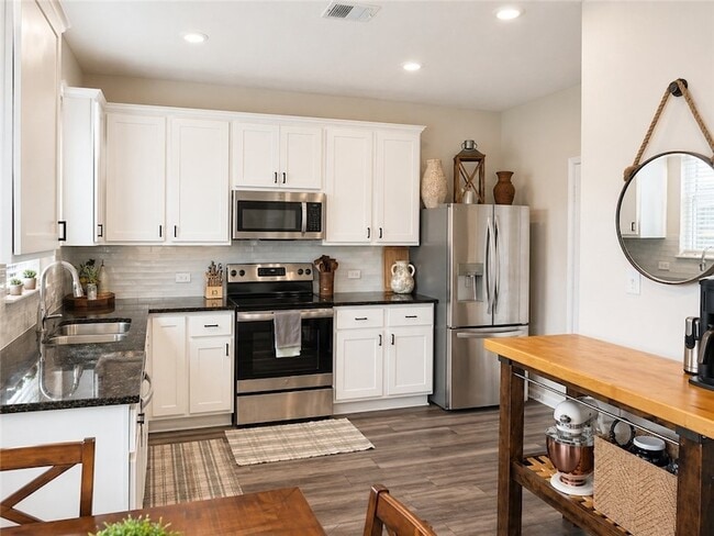 Building Photo - 4777 Native Tree Ln