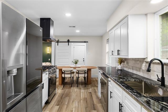 Building Photo - 6410 Symphony Ln