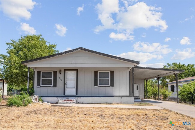 Primary Photo - 1505 Elyse Dr