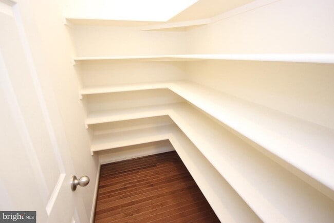 Building Photo - 21517 Willow Breeze Sq