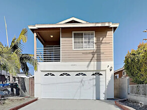 Building Photo - 13504 Bixler Ave