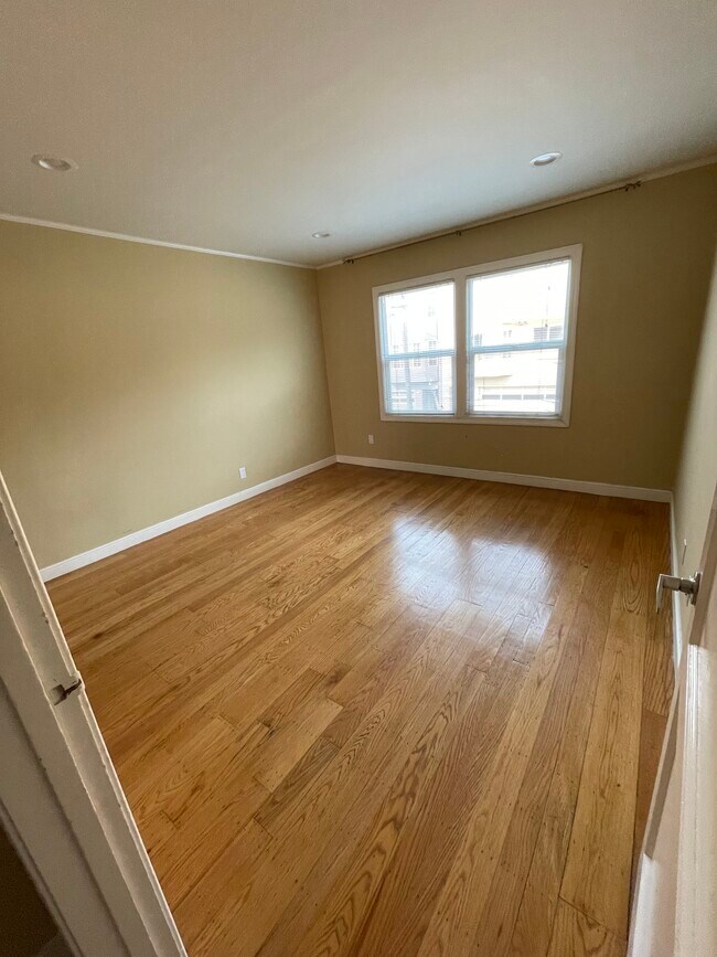 Building Photo - 495 Monterey Blvd